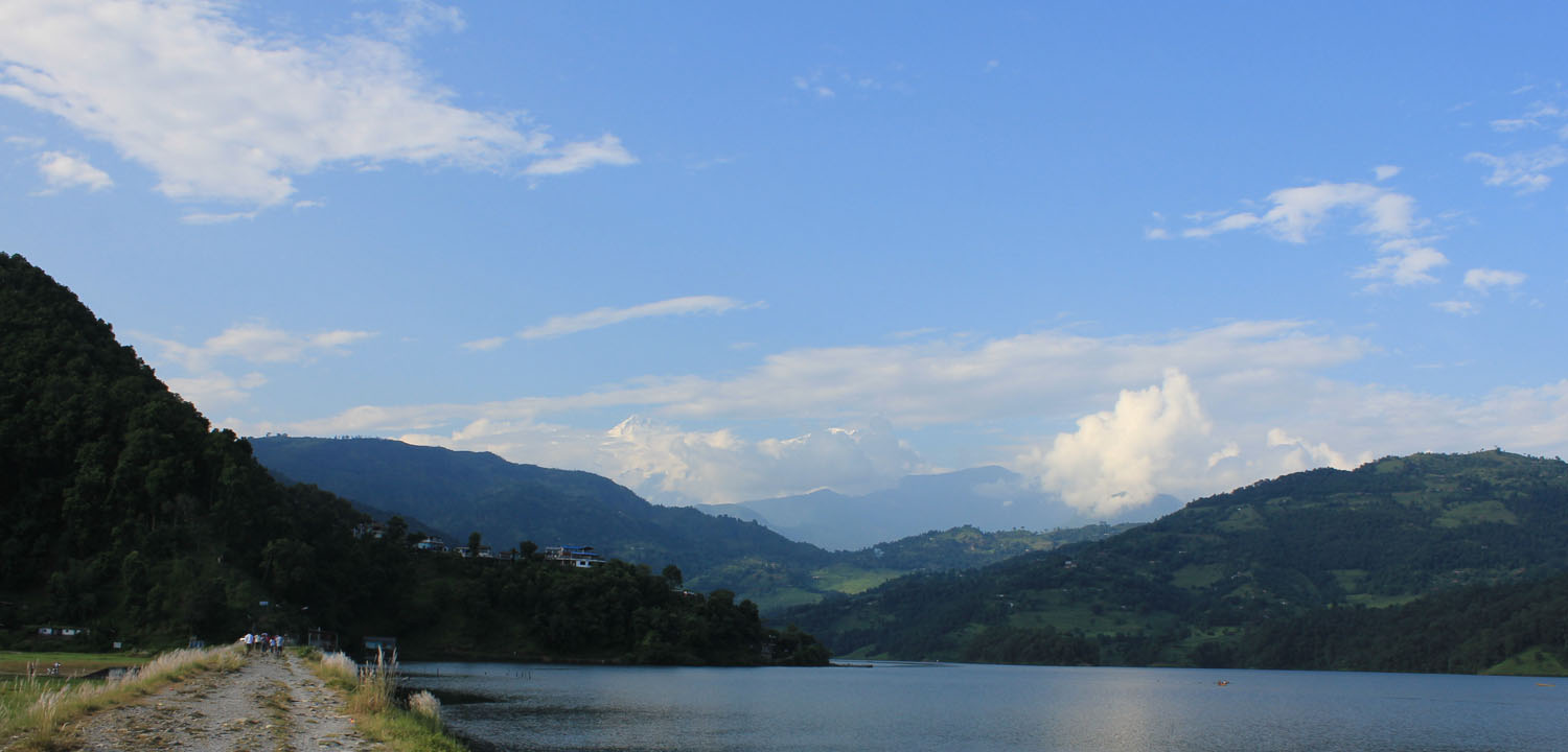 AT 024 THE ROYAL TREK