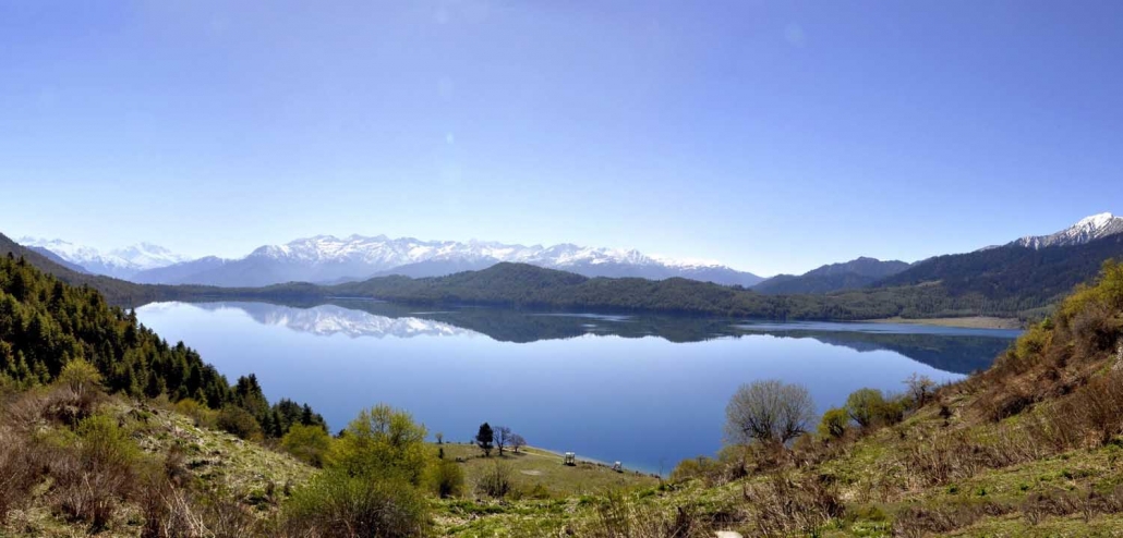 RT 023 THE QUEENS OF LAKE RARA
