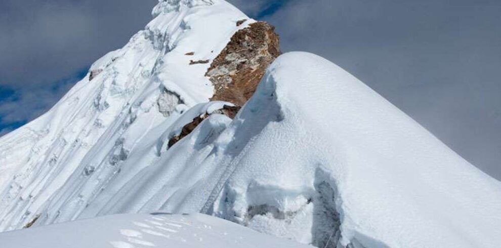 Lobuche East Peak Climbing