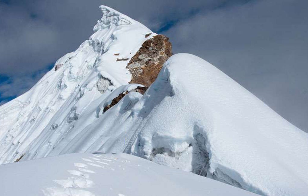 Lobuche East Peak Climbing